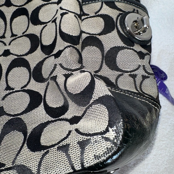 Signature coach purse - Picture 11 of 14